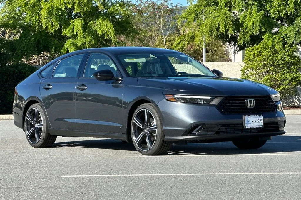 New 2026 Meteorite Gray Metallic Honda SE image 2