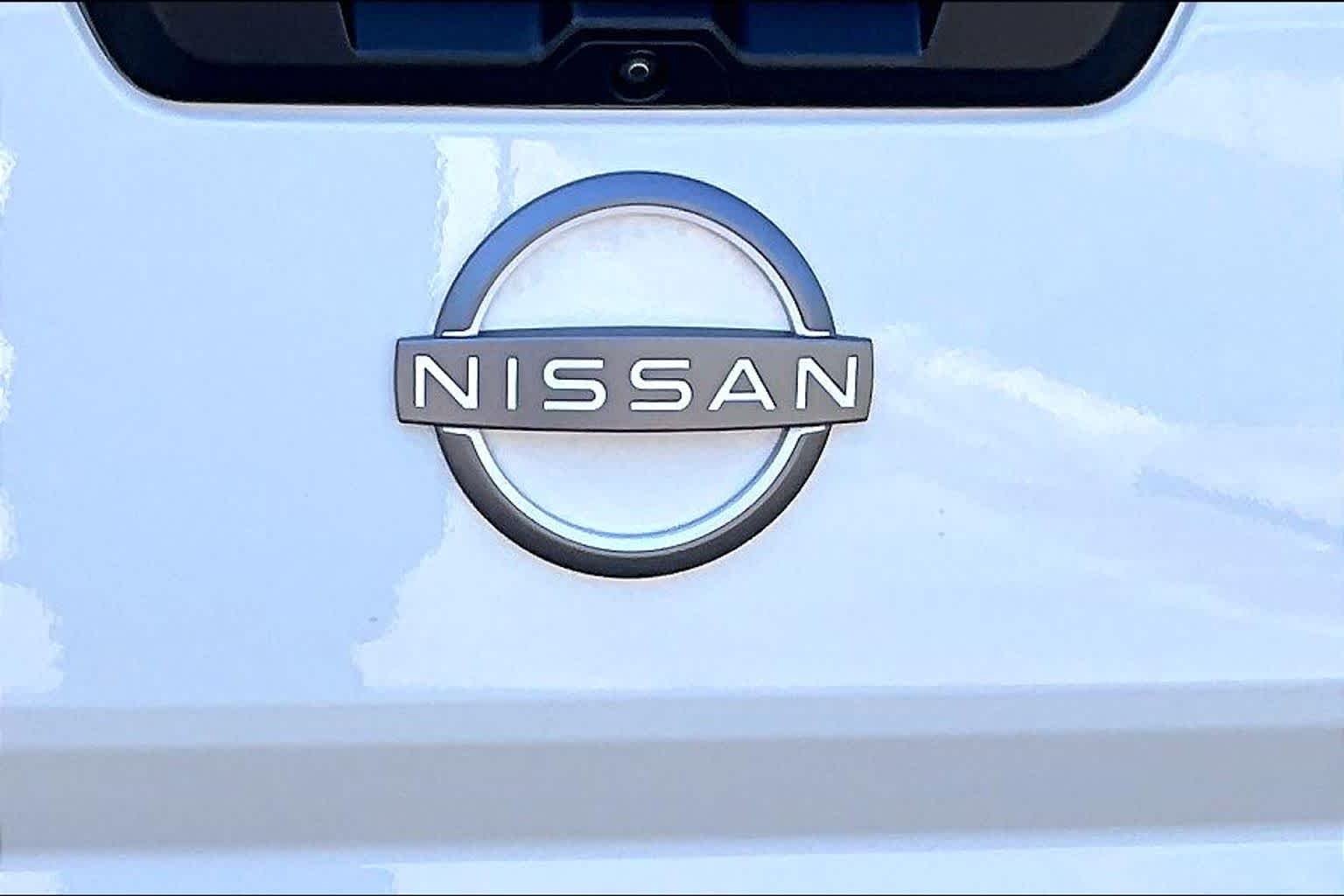 New 2026 Glacier White Nissan S image 8