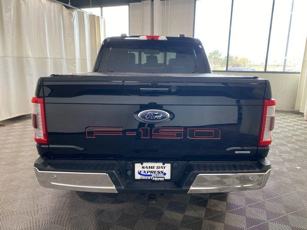 Used 2021 Black Metallic Ford LARIAT image 11