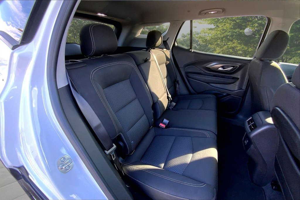 Used 2024 White GMC SLE image 24