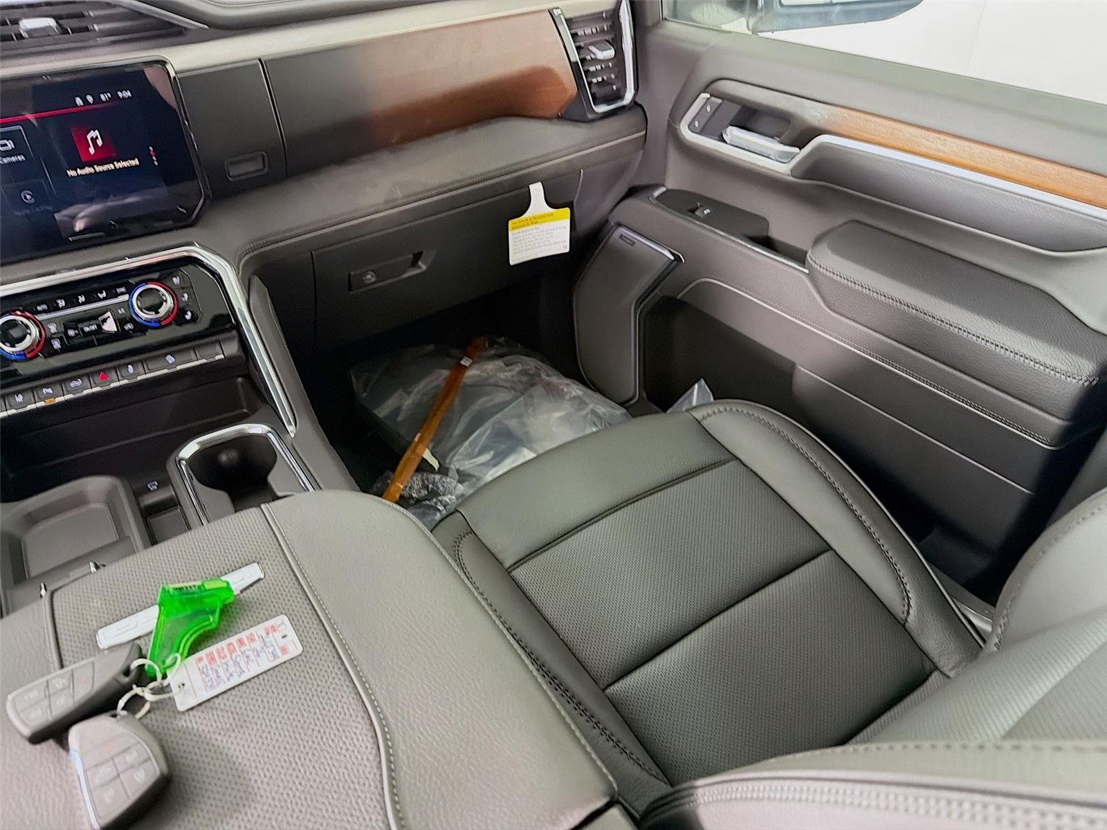 2026 GMC Sierra 2500HD Denali - Photo 28