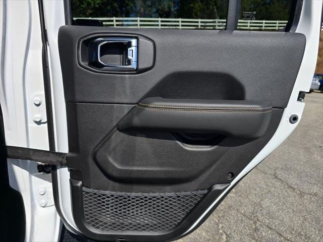 2026 Jeep Wrangler 4-Door Sahara - Photo 42