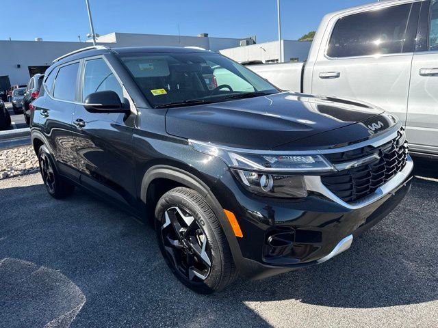 Used 2024 Black Kia EX image 2