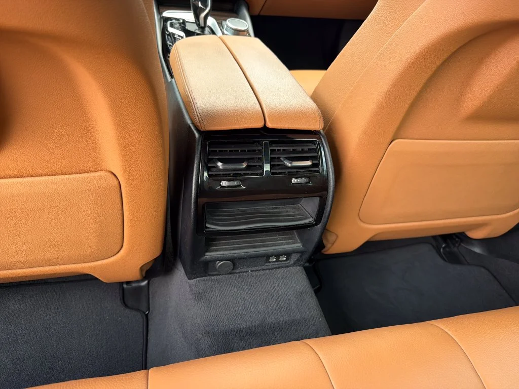 Used 2021 Gray BMW 530i image 30