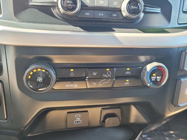 Used 2023 White Ford XLT image 24