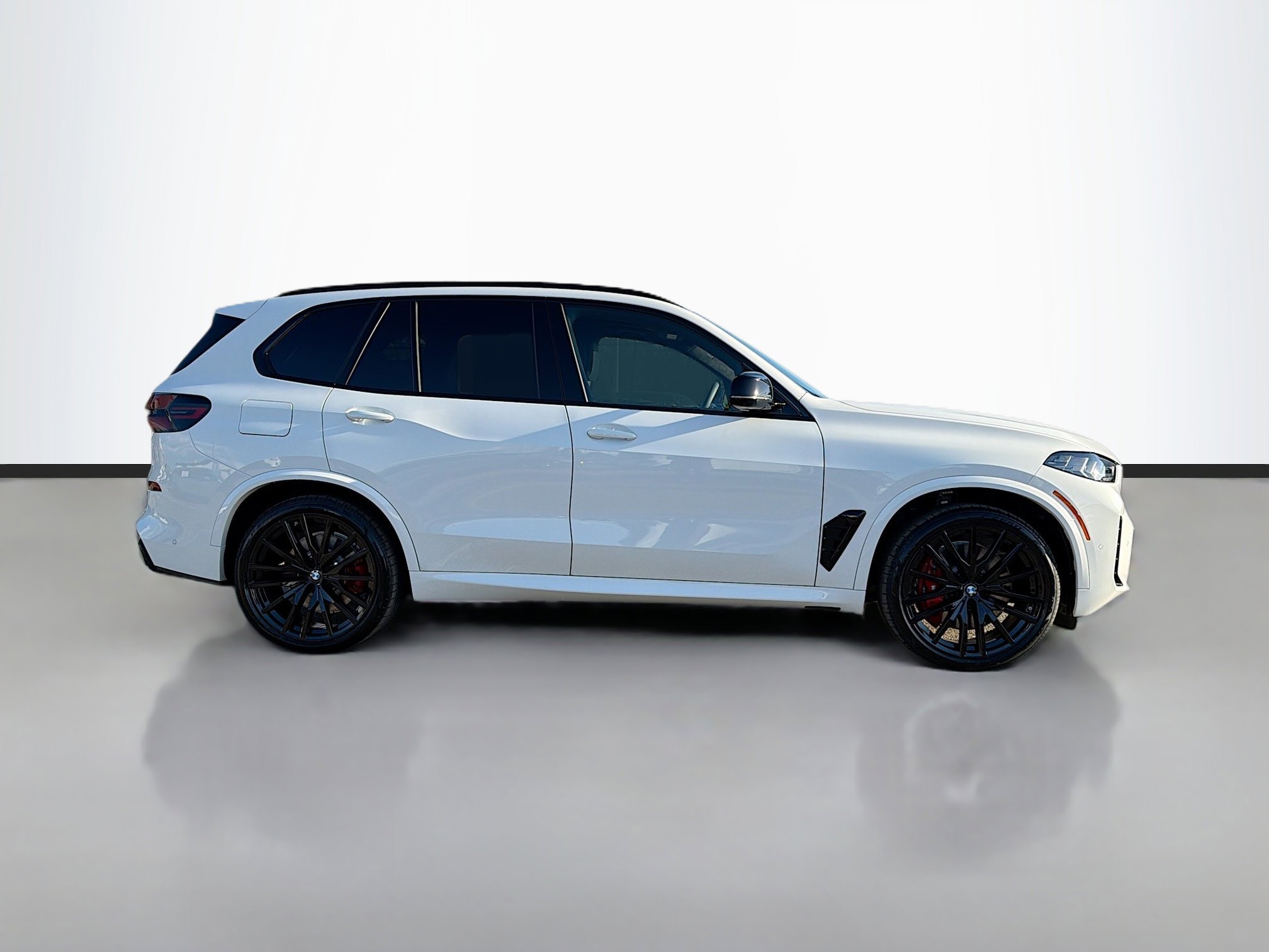2026 Bmw X5 M60i photo 2