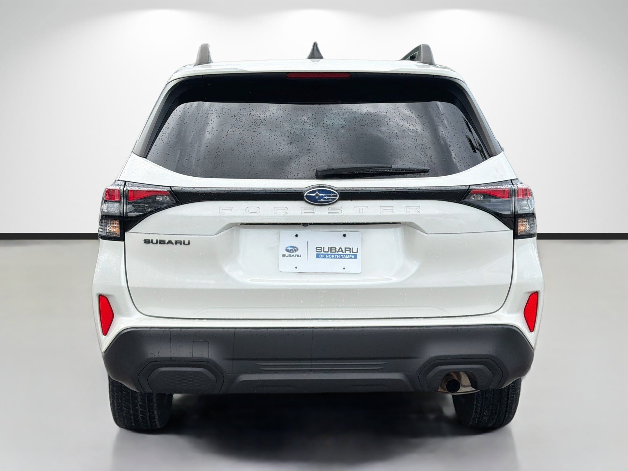 Used 2025 Crystal White Pearl Subaru Premium image 4