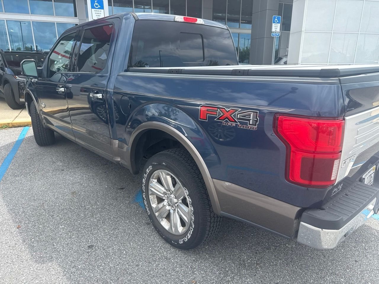Used 2020 Blue Ford King Ranch image 4