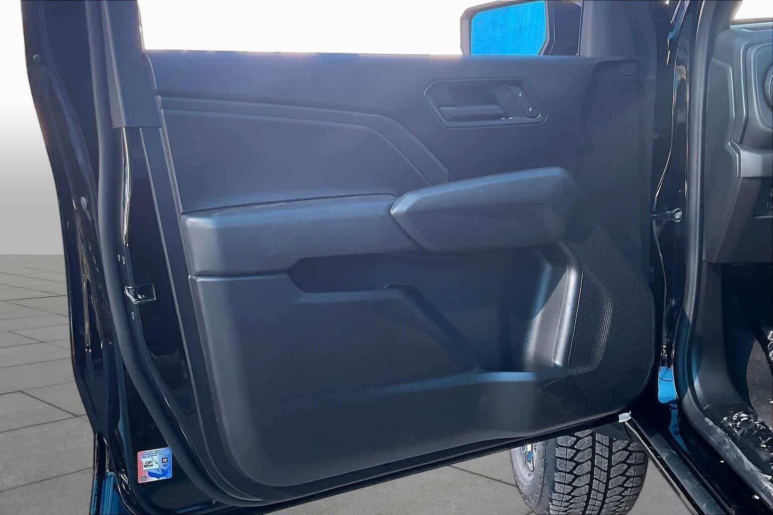 2026 Chevrolet Colorado Trail Boss - Photo 10
