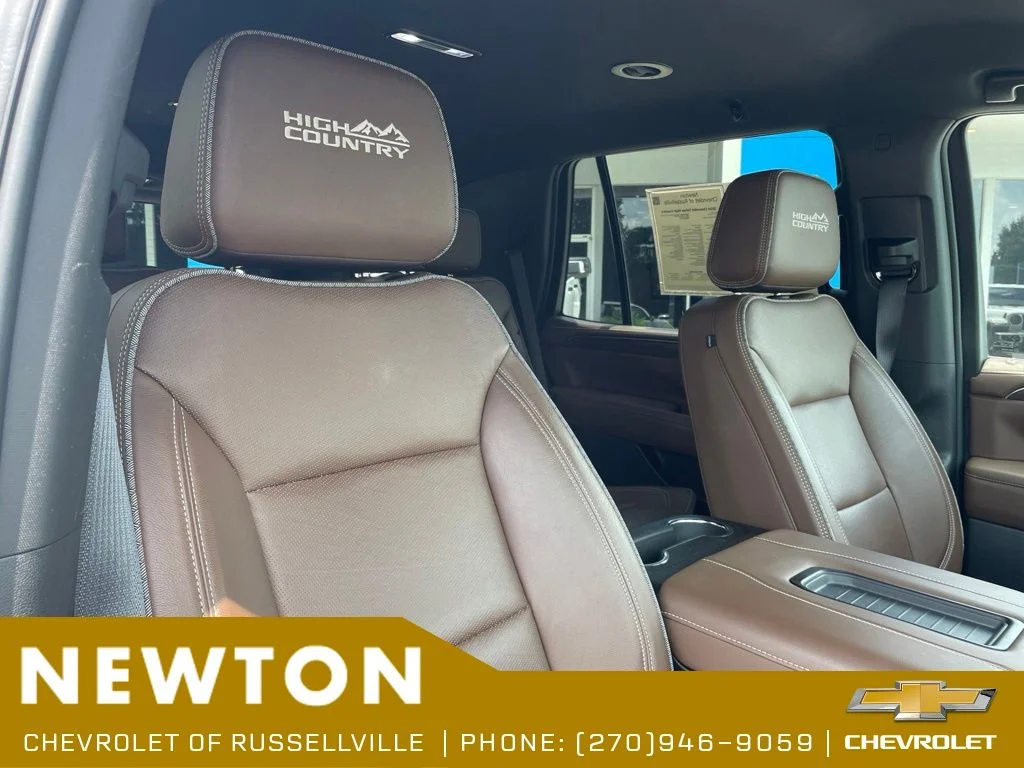 Used 2024 Pearl Chevrolet High Country image 24