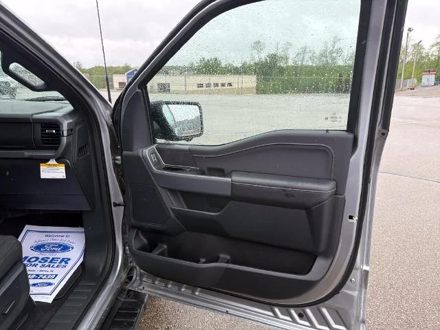 New 2026 Iconic Silver Metallic Ford XLT image 25