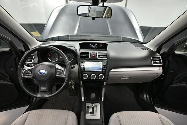 Used 2016 Gray Subaru 2.5i Premium image 24