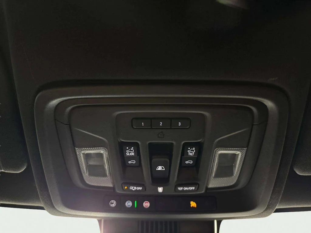 Used 2024 Summit White GMC AT4 image 15