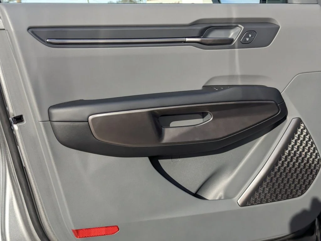 New 2024 Pebble Gray Kia Light RWD image 9