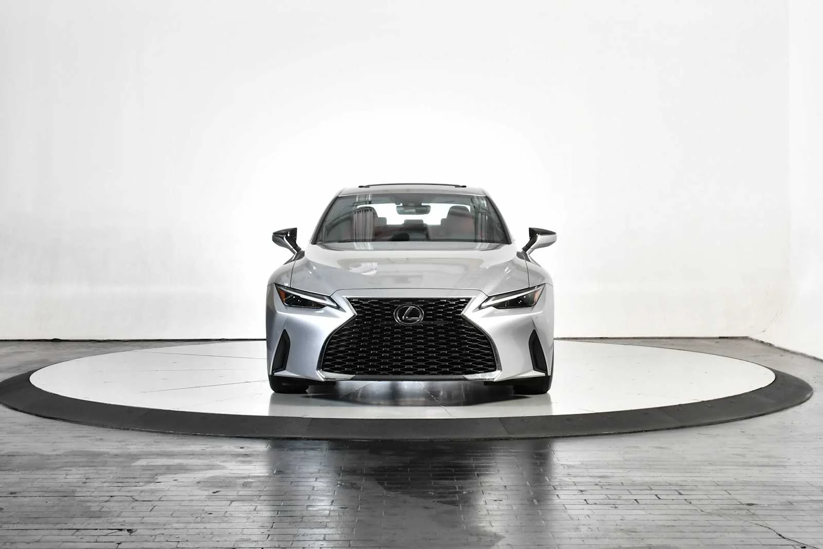 Certified Used 2023 IRIDIUM Lexus  image 10