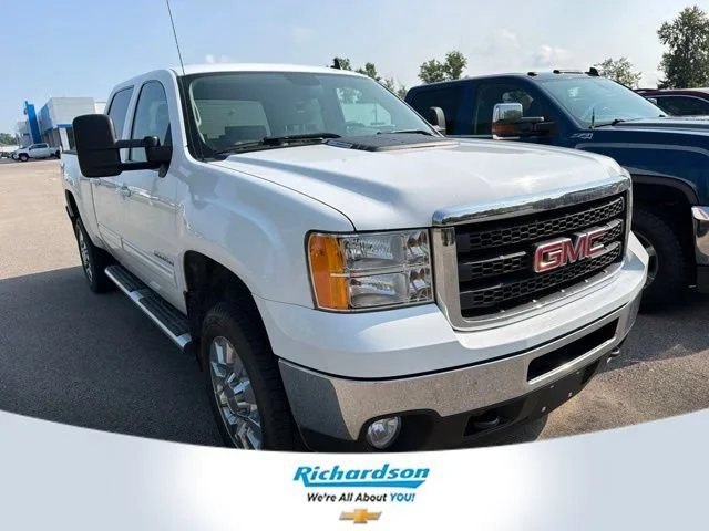 Used 2011 SUMMIT WHITE GMC SLT image 1
