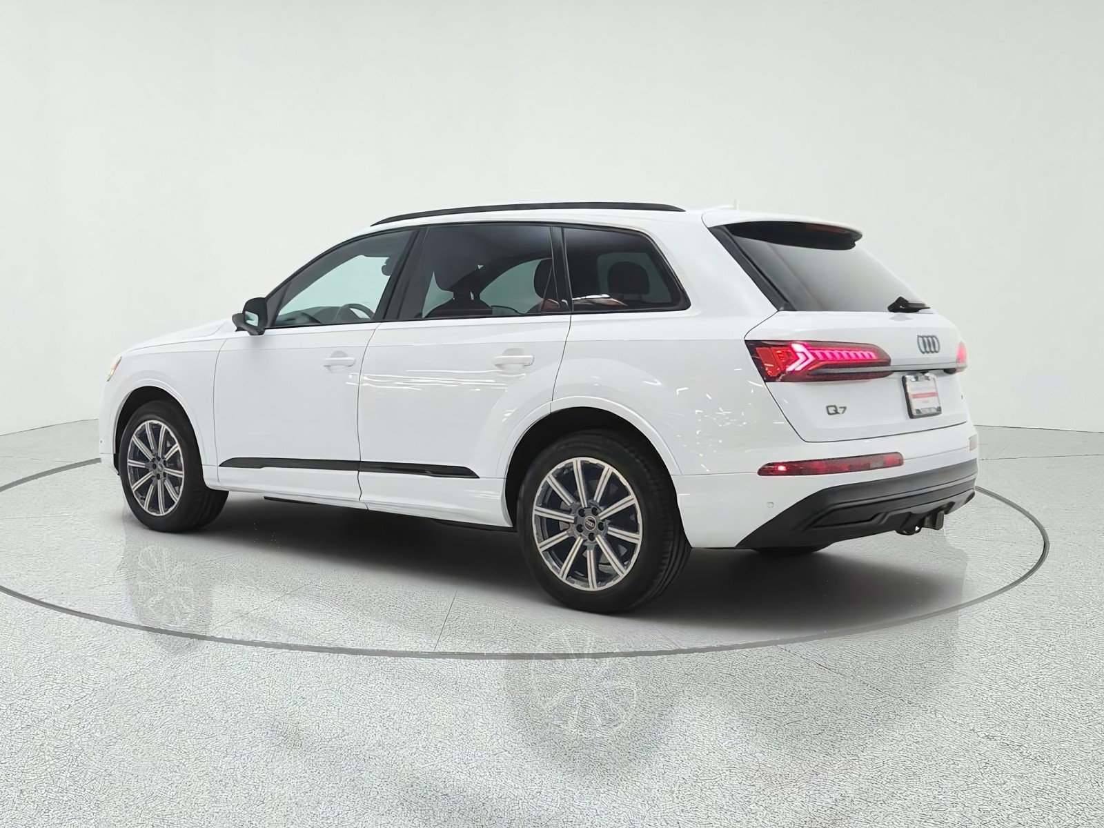 Used 2023 Glacier White Metallic Audi Premium Plus 45 TFSI quattro image 7