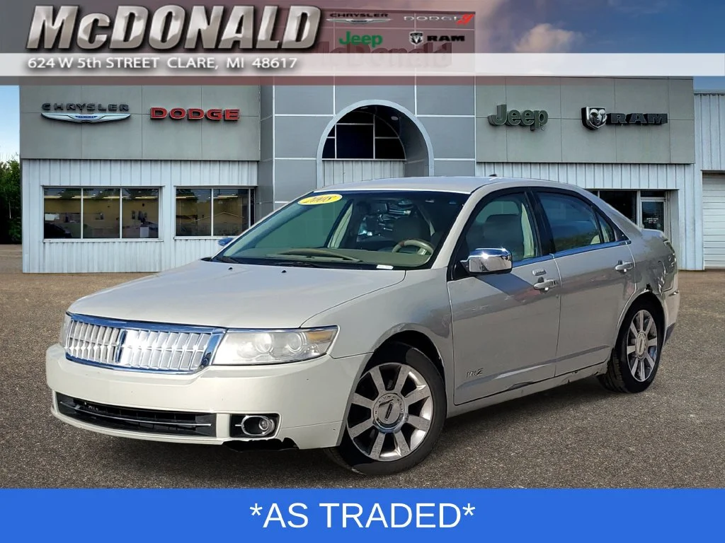 Used 2008 Beige Lincoln Base image 1
