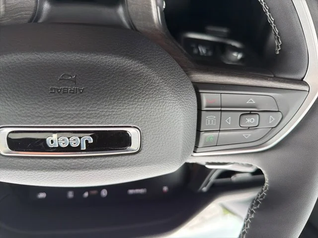 New 2026 White Jeep Altitude image 22
