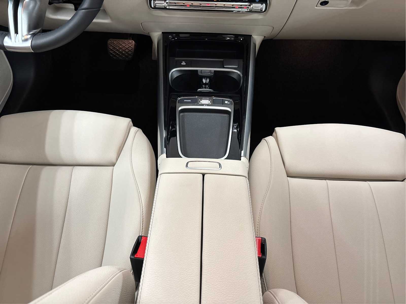 Used 2026 Polar White Mercedes-Benz GLA 250 image 23