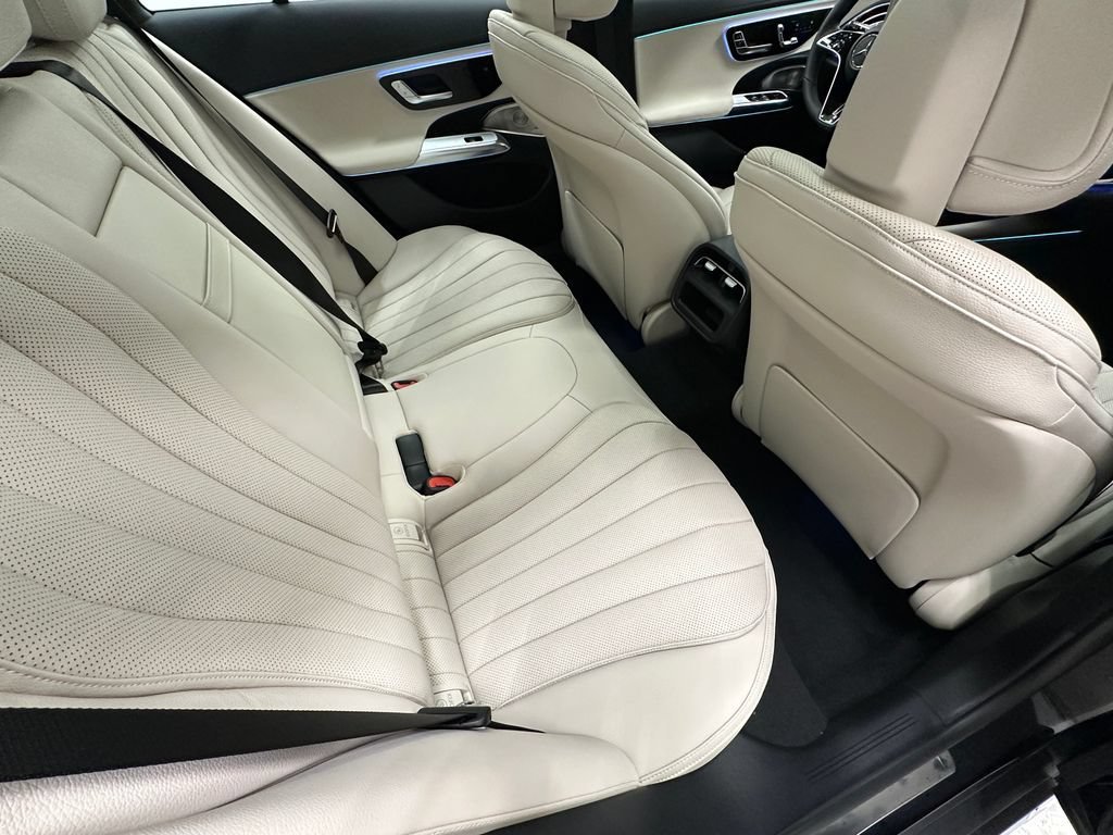New 2026 Black Mercedes-Benz E 450 image 19