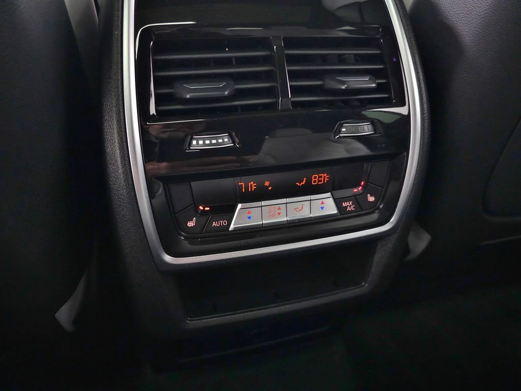 Used 2024 Gray Metallic BMW xDrive40i image 42