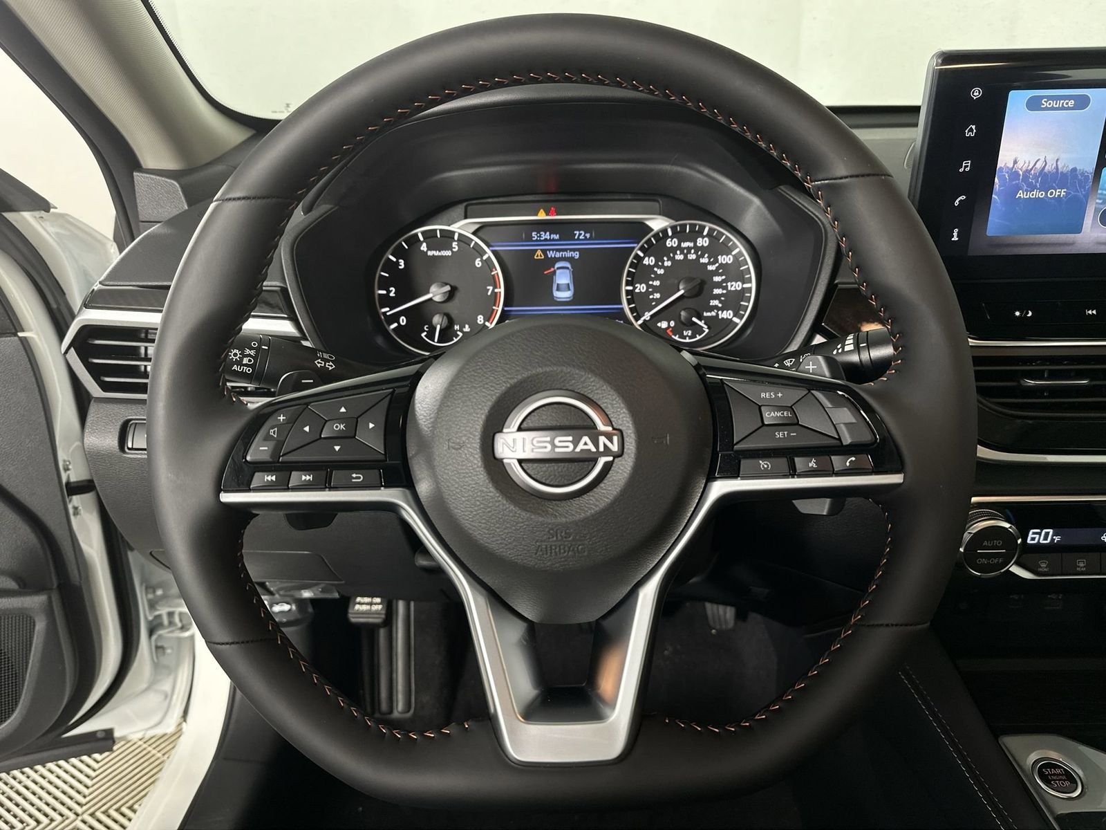 2025 Nissan Altima SR - Photo 14