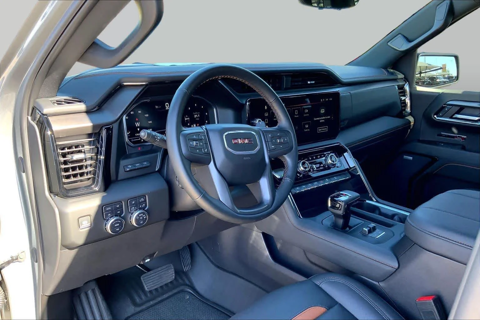 Used 2025 Sterling Metallic GMC AT4 image 17