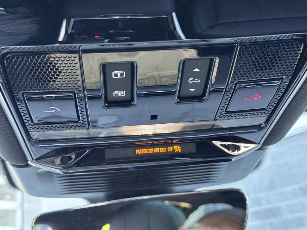 Used 2025 Gray Land Rover Dynamic SE image 23