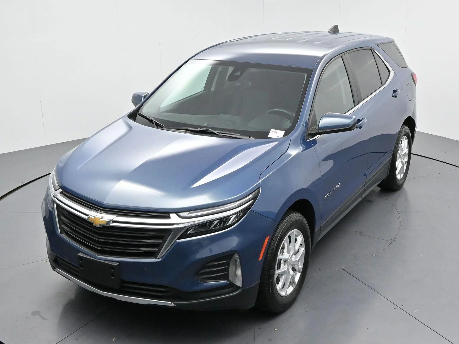Used 2024 Lakeshore Blue Metallic Chevrolet LT image 37