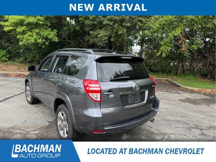 Used 2012 Magnetic Gray Metallic Toyota Sport image 4