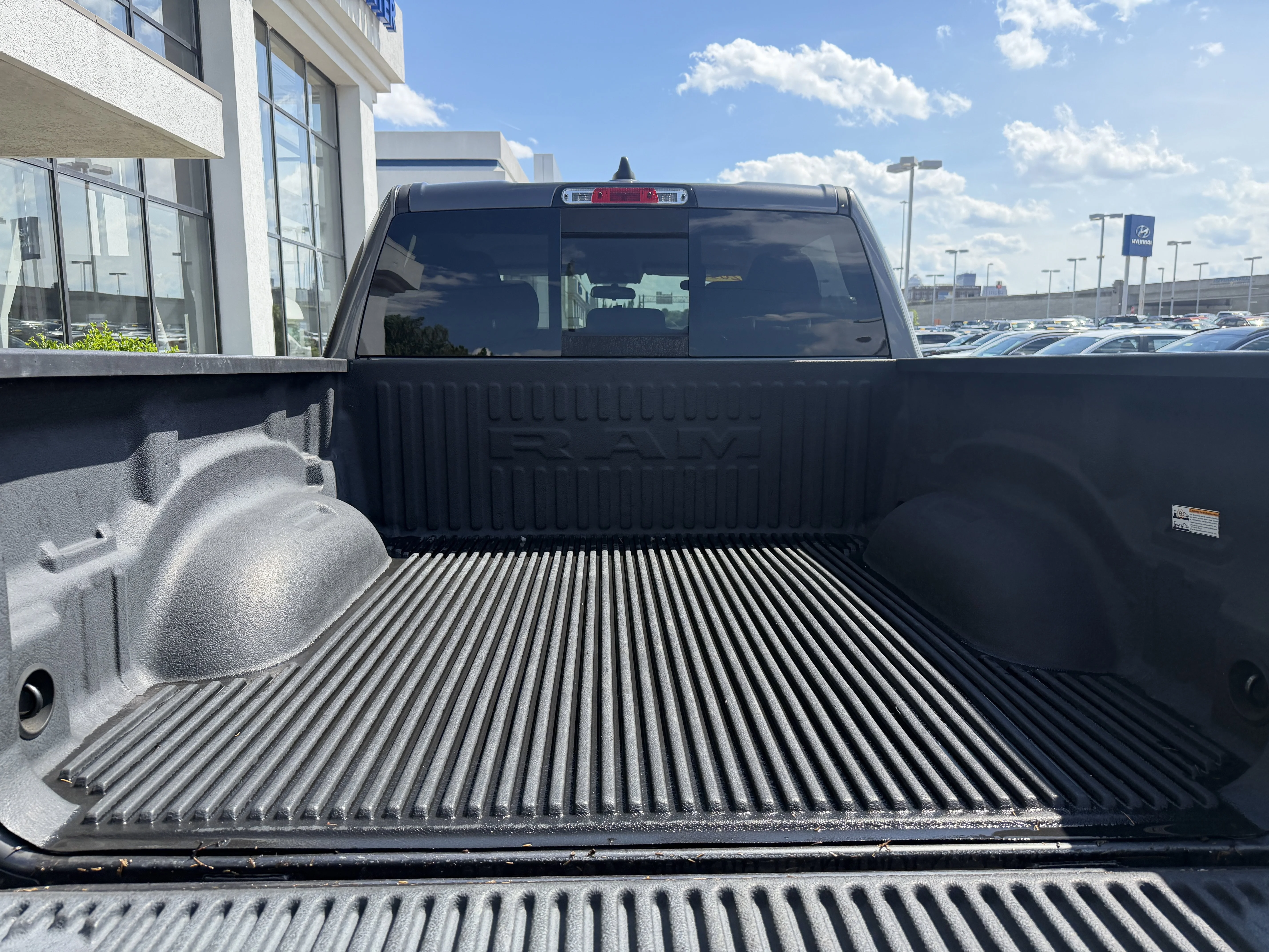 Used 2019 Granite Crystal Metallic Clearcoat Ram Big Horn/Lone Star image 12