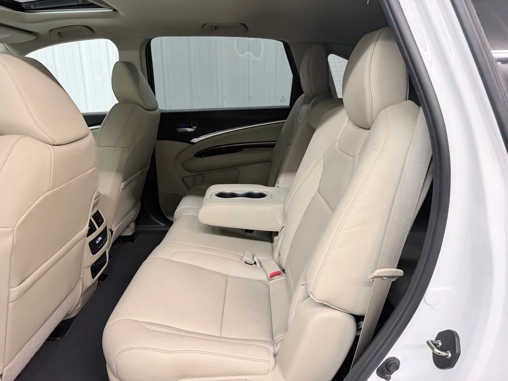 Used 2016  Acura 3.5L image 32