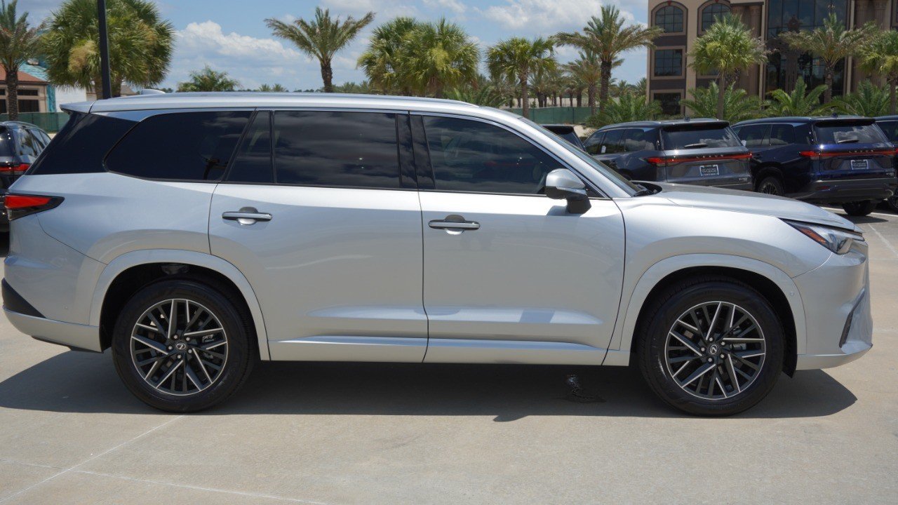Certified Used 2025 CELESTIAL SILVER Lexus TX 350 Premium image 4
