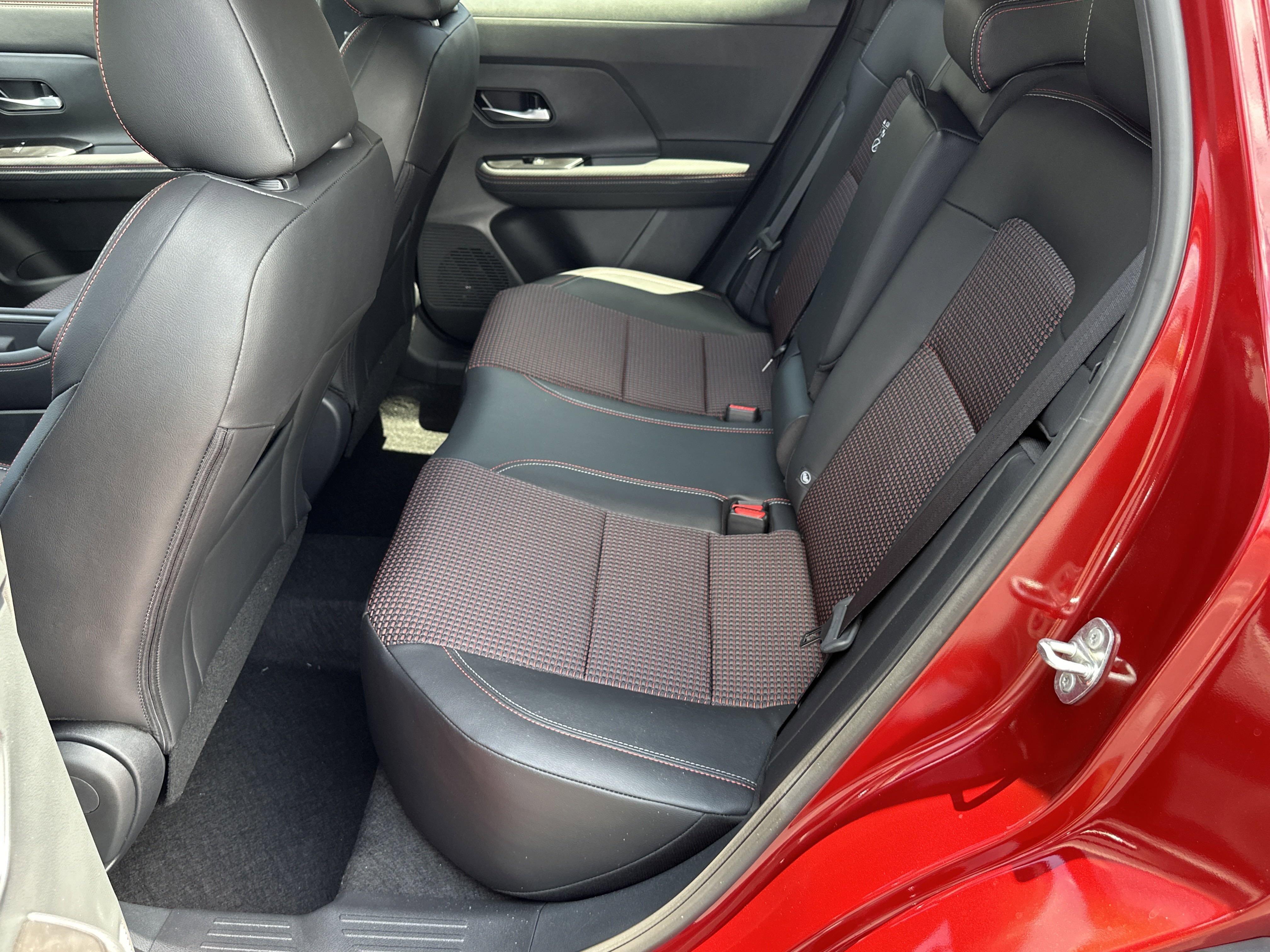 2025 Nissan Kicks SR - Photo 21
