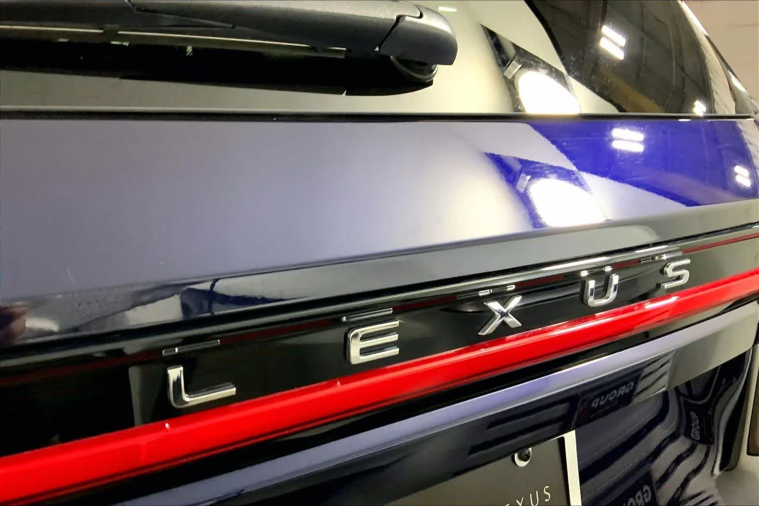 Used 2025 Nightfall Mica Lexus Premium image 31