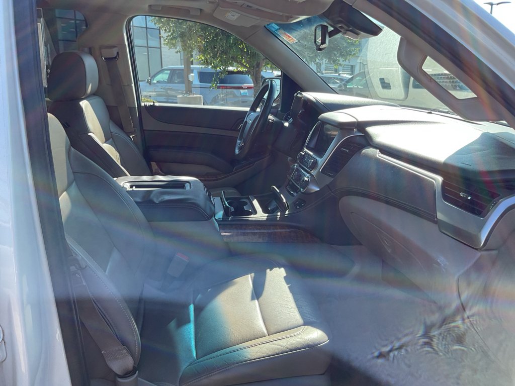 Used 2015 White Diamond Tricoat Chevrolet LTZ image 12