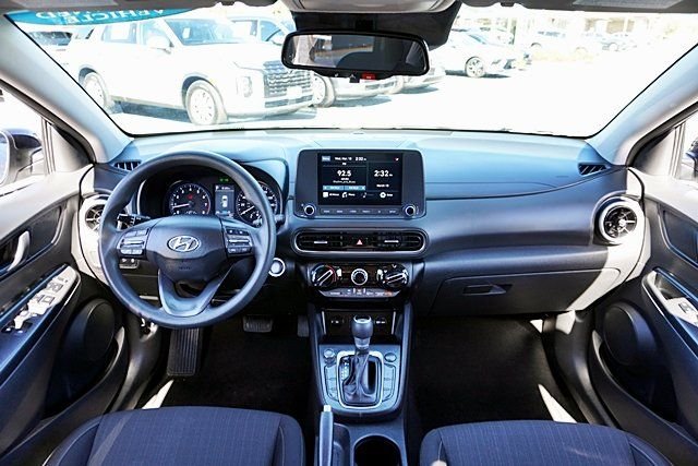 Used 2023 Silver Hyundai SEL image 17