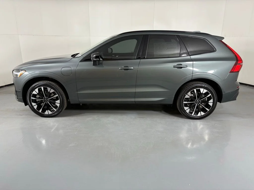 New 2026 Forest Lake Volvo Plus image 5