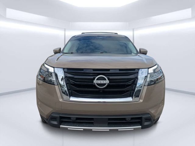 Used 2024 Beige Nissan Platinum image 8