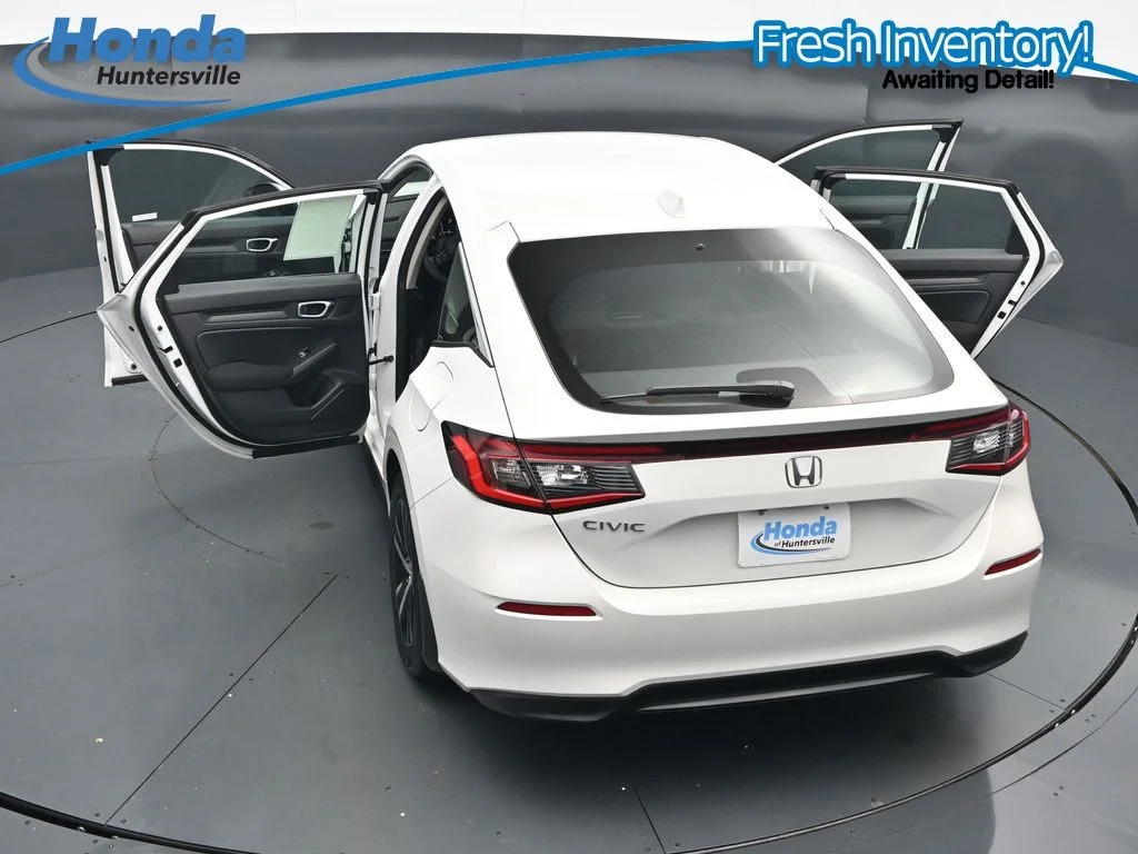 Used 2024 Platinum White Pearl Honda 2.0L LX image 40