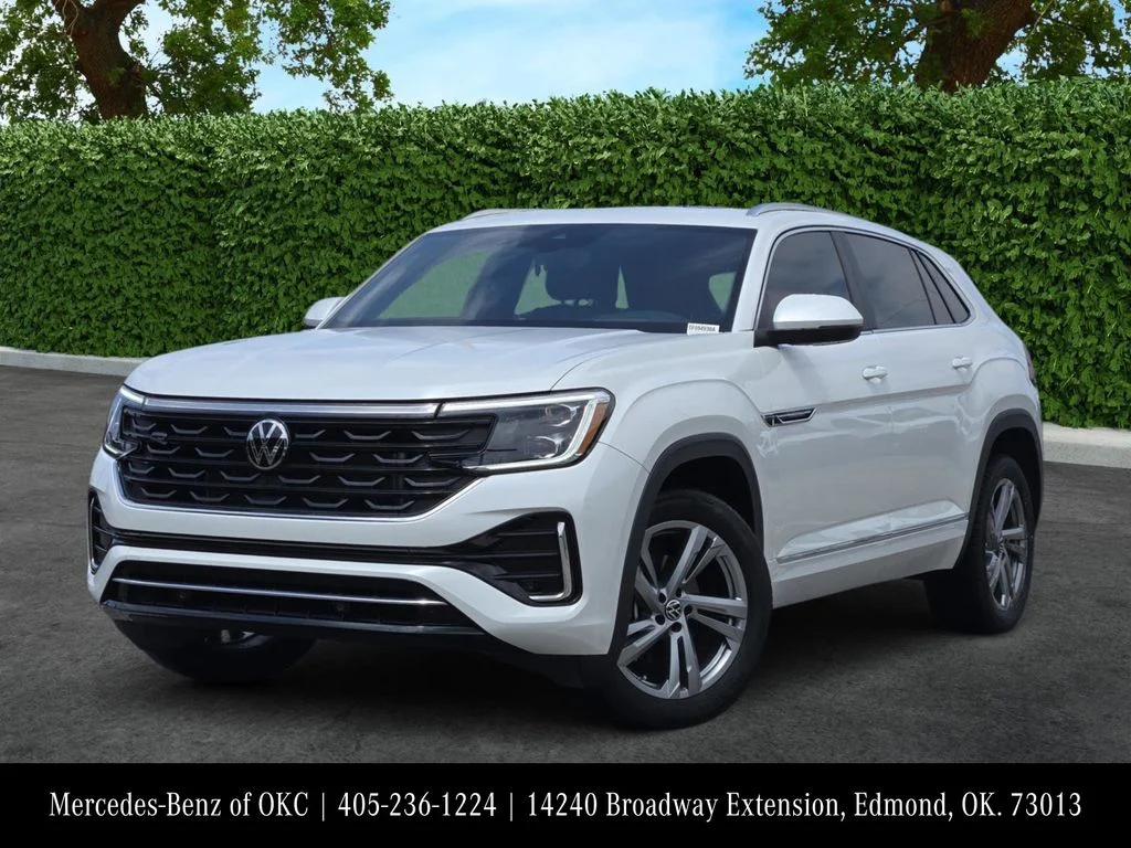 2024 Volkswagen Atlas Cross Sport 2.0T SEL R-Line 4MOTION's photo