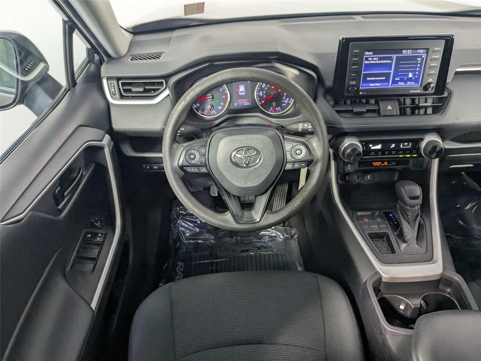 Used 2020 Magnetic Gray Metallic Toyota LE image 37