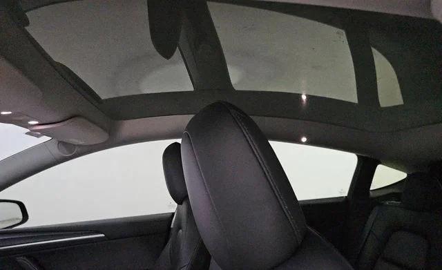 Used 2022  Tesla Long Range image 18