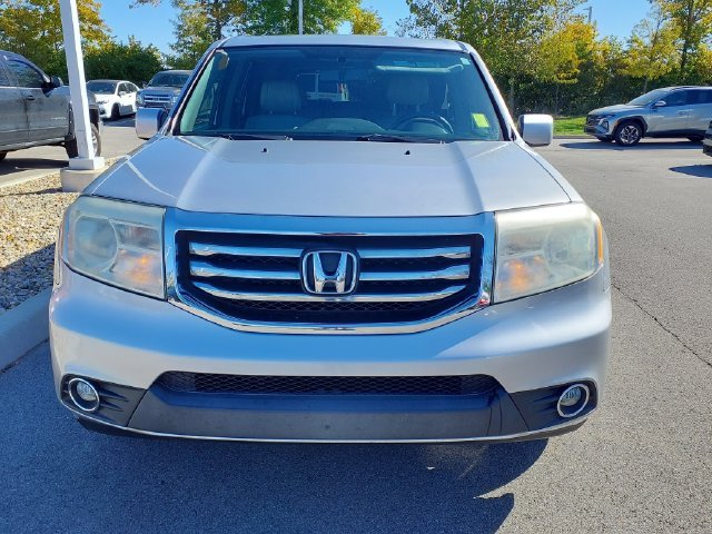 Used 2013 Silver Honda EX-L image 2