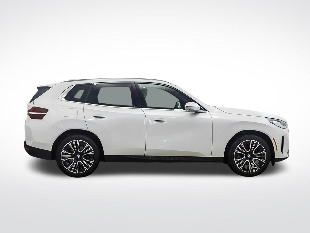 New 2026 White Metallic BMW 30 xDrive image 6