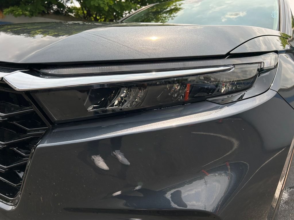 Used 2026 Meteorite Gray Metallic Honda EX image 9