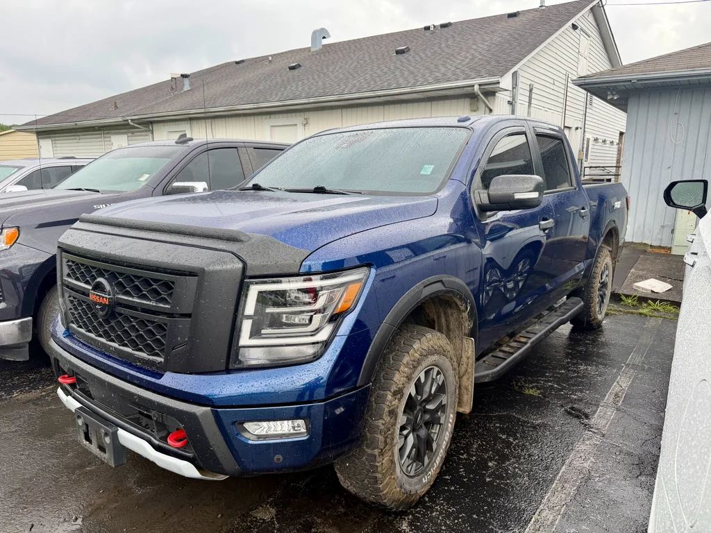2021 Nissan Titan PRO-4X 4X4 Crew Cab's photo