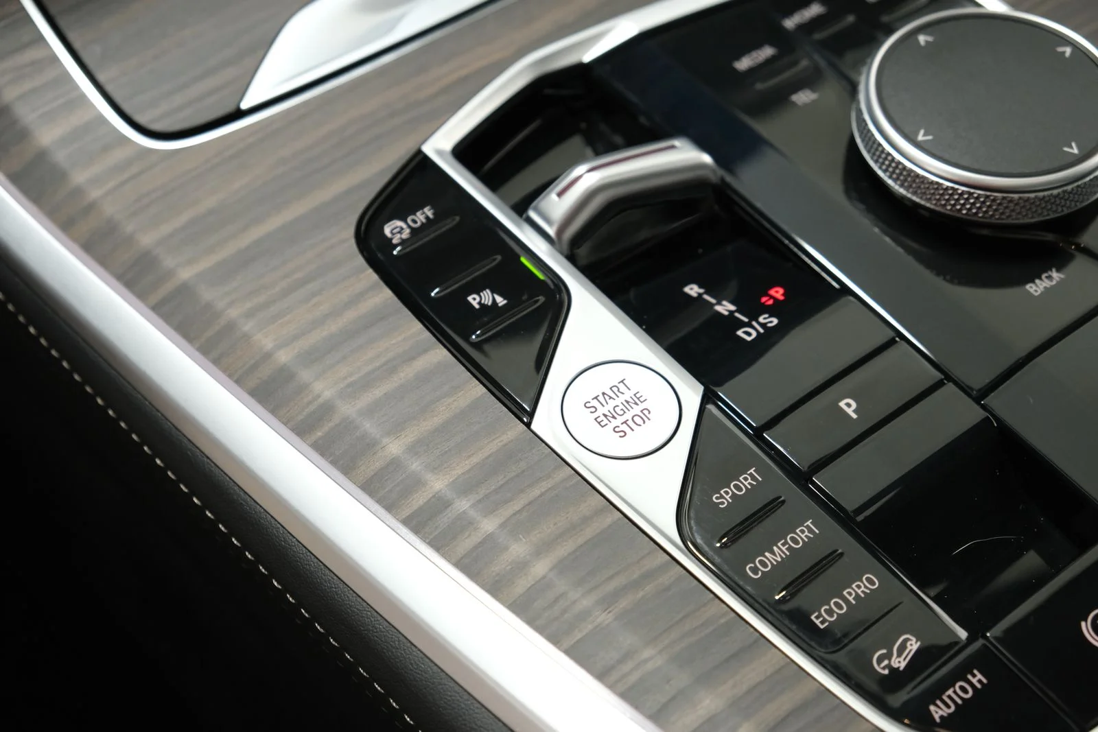 Certified Used 2026 Black BMW xDrive40i image 22