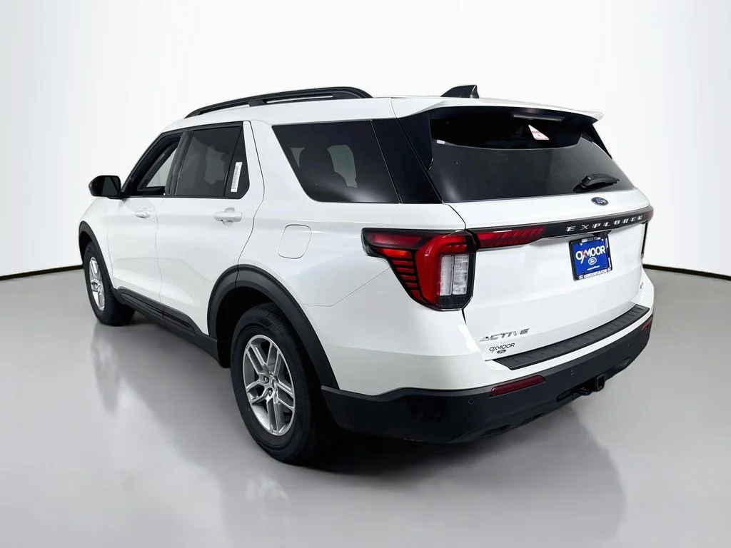 New 2026 Star White Metallic Tri-Coat Ford Active image 5